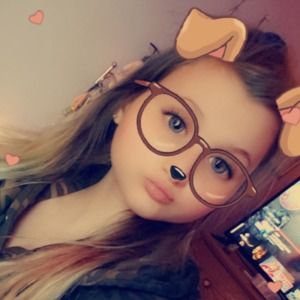 Meet your Posher, Emalie